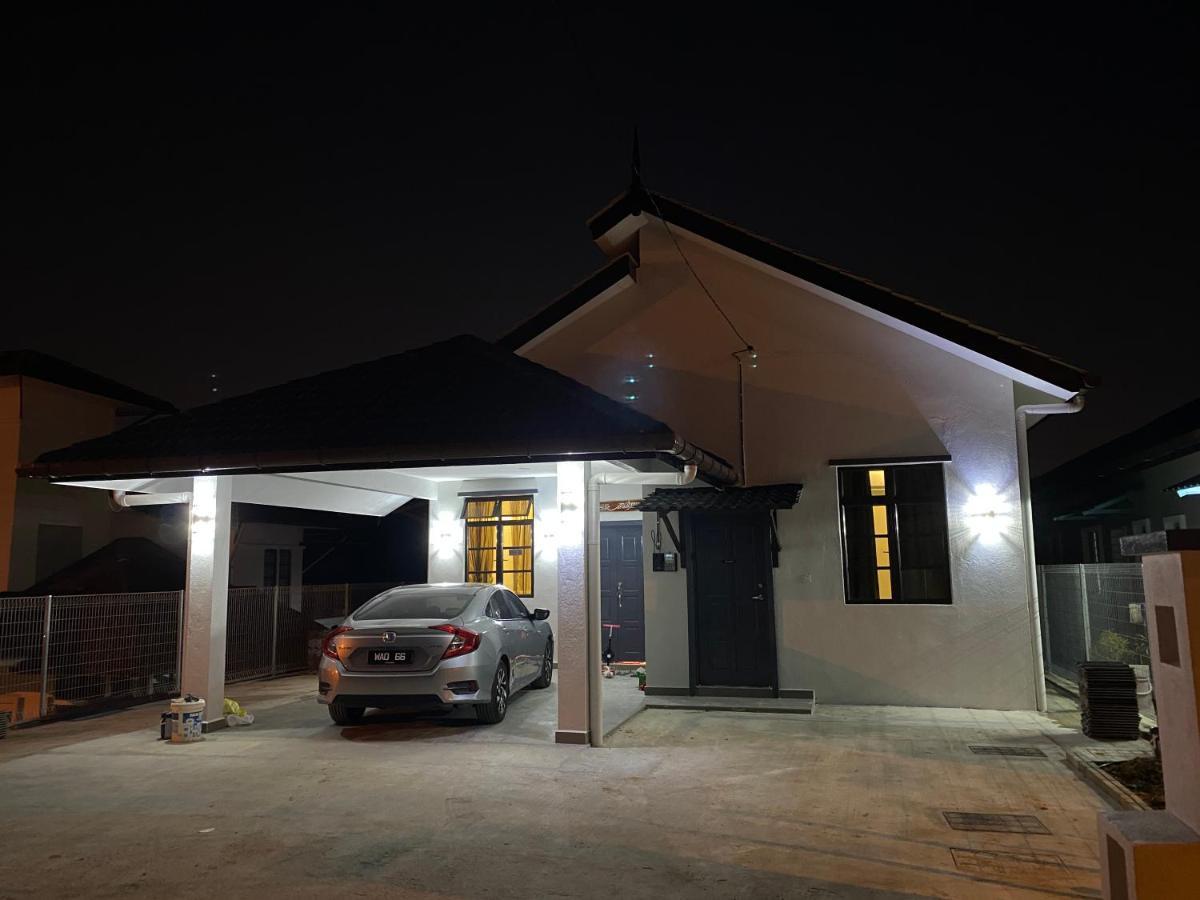 Bangi Utara Villa Каджанг Экстерьер фото